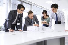 安装跟土建哪个入门更难